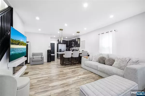 Newark, NJ 07112,170 Clinton PL