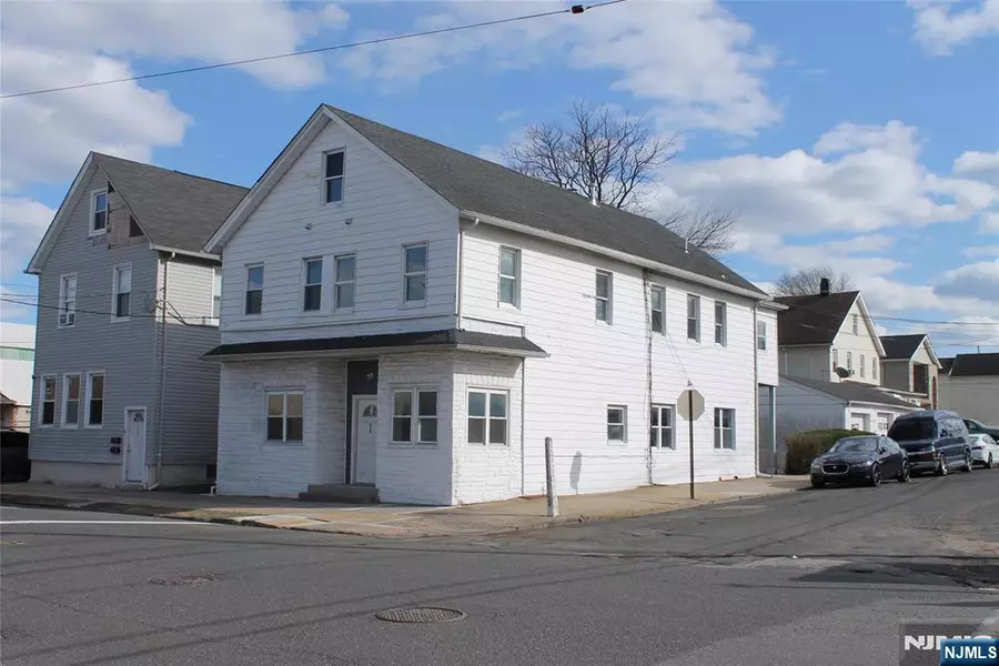 519 Roosevelt AVE, Carteret, NJ 07008