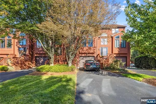 39 Sampson ST #39, Saddle Brook, NJ 07663