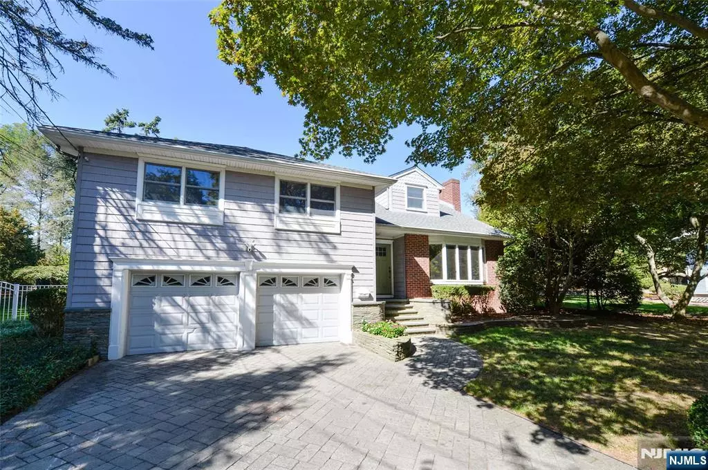 Ho-ho-kus, NJ 07423,7 Ferris CT