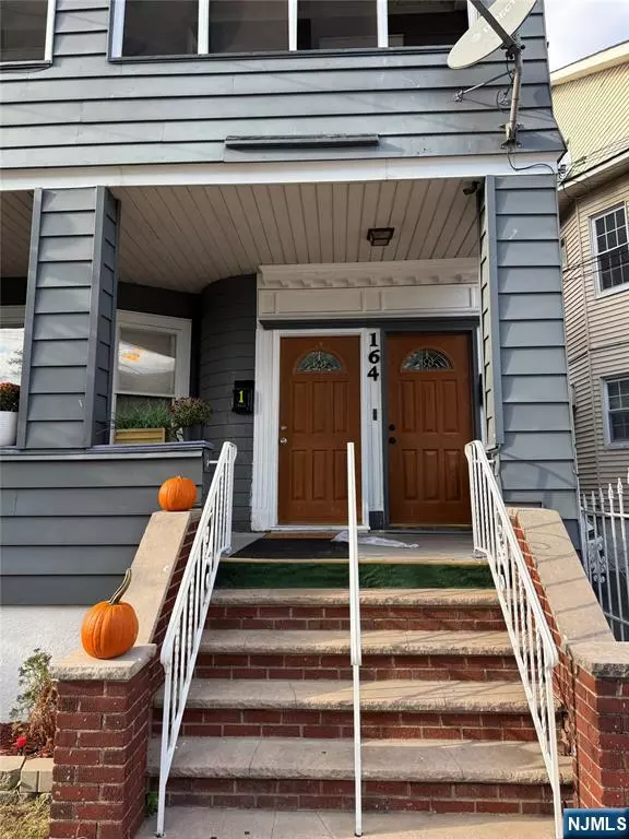 Passaic, NJ 07055,164 Autumn ST #2