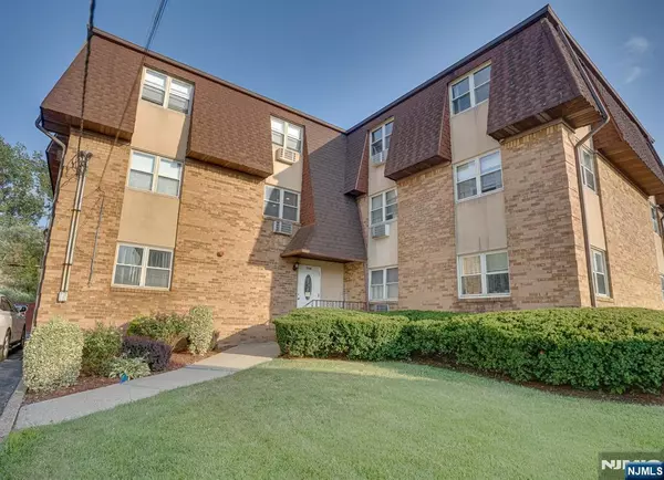 1138 Farm RD #D, Secaucus, NJ 07094