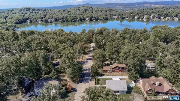 Wayne, NJ 07470,73 Tower RD