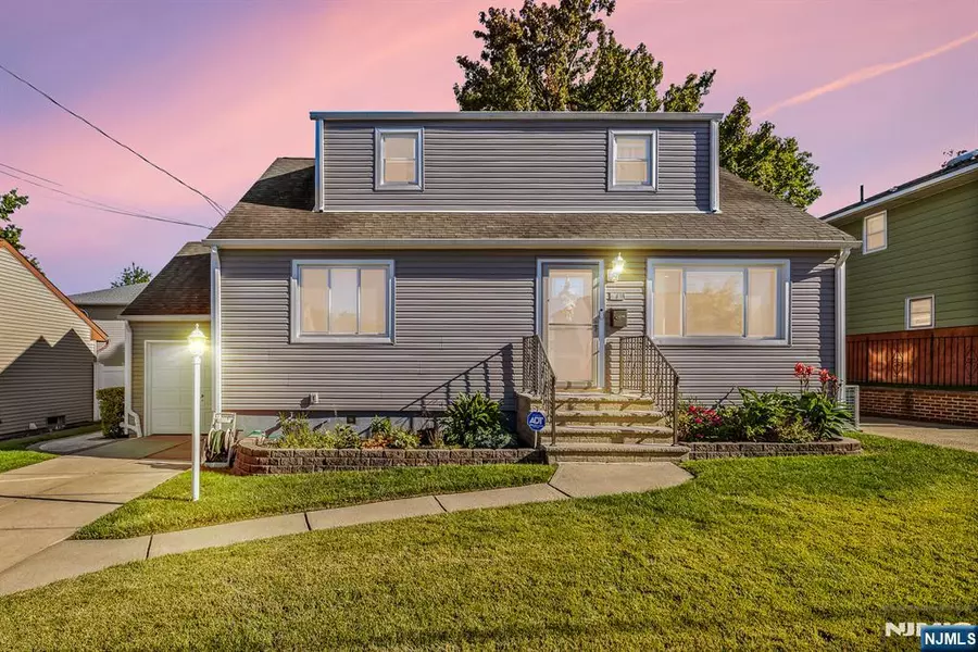 4 Marianne TER, Secaucus, NJ 07094