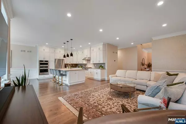 River Vale, NJ 07675,31 St Andrews CIR