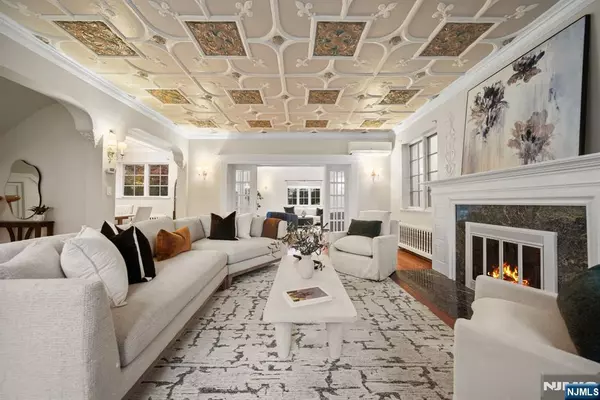 Glen Rock, NJ 07452,3 Serafin PL