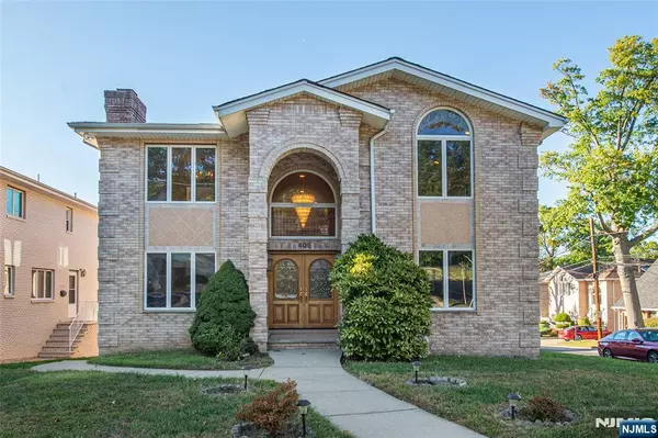 405 Chestnut ST, Ridgefield, NJ 07657