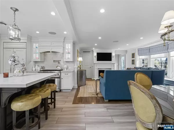 Verona, NJ 07044,16 W Lincoln ST