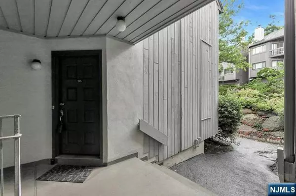 Ramsey, NJ 07446,125 Magnolia RD