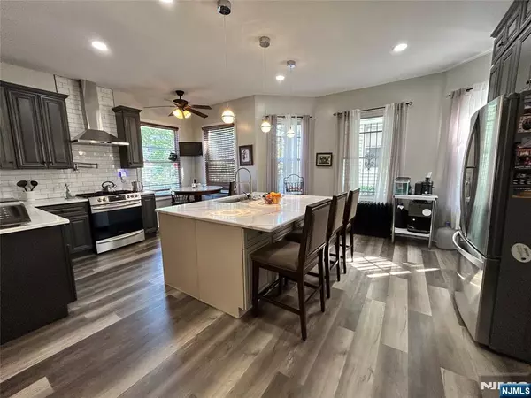 Newark, NJ 07108,824-826 13th ST