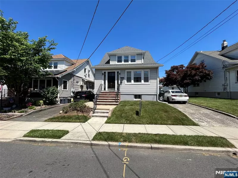 256 E 7th ST #1, Clifton, NJ 07011