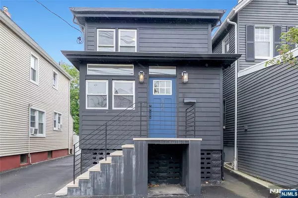 Orange, NJ 07050,468 Valley ST