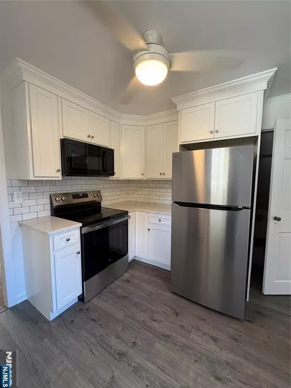 Fair Lawn, NJ 07410,364 Owen AVE