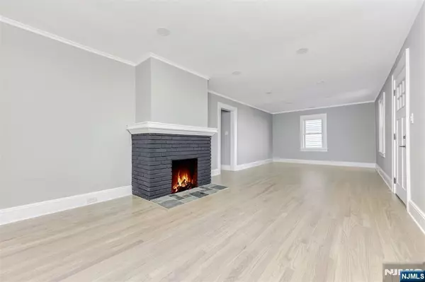 Caldwell, NJ 07006,8 Parkway