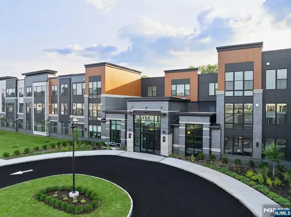 18 Park AVE #1122, Old Tappan, NJ 07675