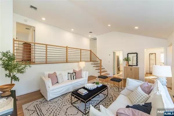 West Caldwell, NJ 07006,53 Holiday DR