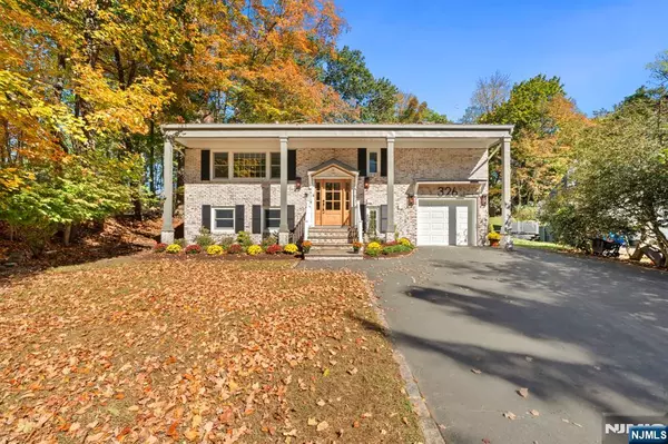 326 Runnymede RD, Essex Fells, NJ 07021