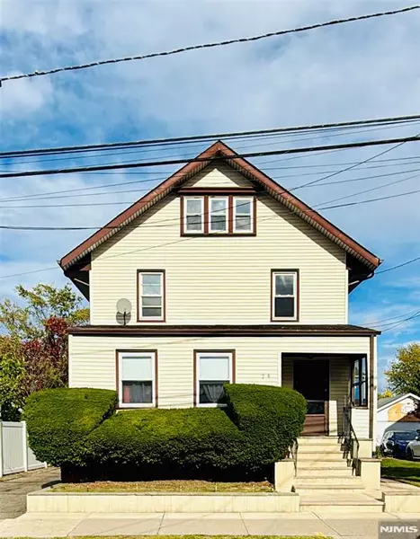 28 Arlington AVE, Paterson, NJ 07502