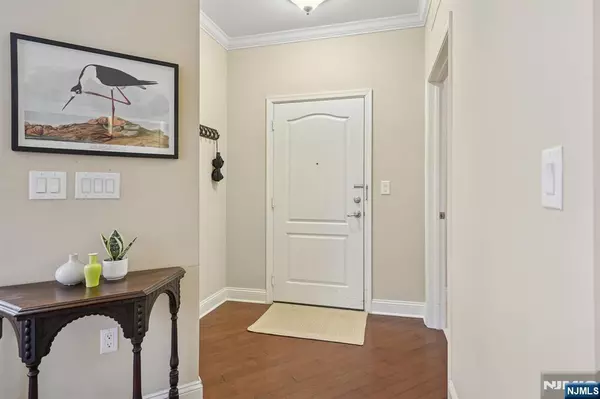 Woodland Park, NJ 07424,6 Pebble RD #D1