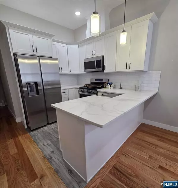 Jersey City, NJ 07306,40 Wright AVE