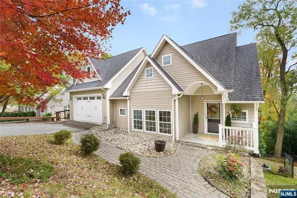 101 Highland TRL, Denville Township, NJ 07834