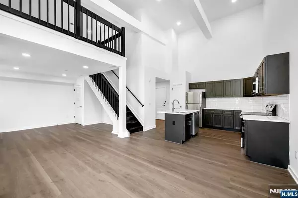 East Rutherford, NJ 07073,315 Railroad AVE #107