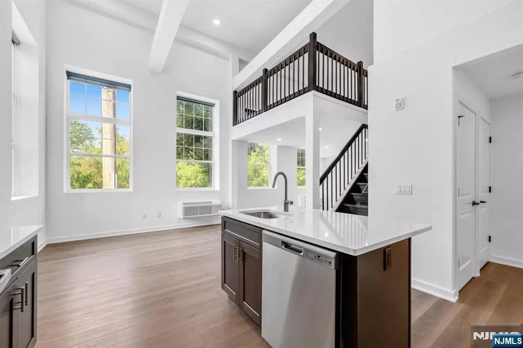 East Rutherford, NJ 07073,315 Railroad AVE #107