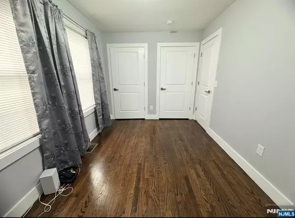 Paterson, NJ 07501,120 Hamilton AVE #2