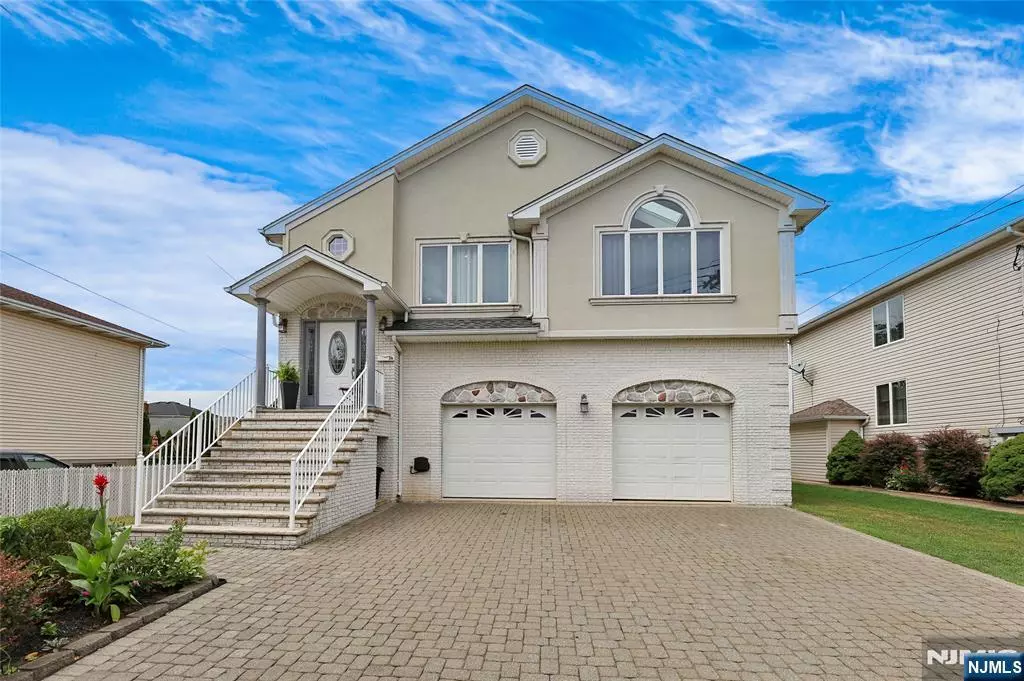 Clifton, NJ 07013,36 Monhegan ST