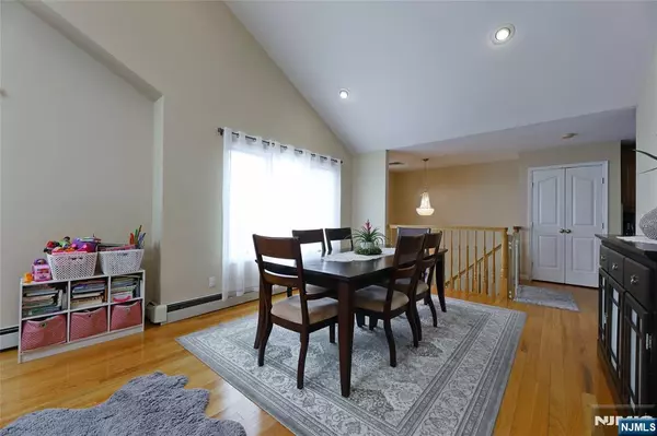 Clifton, NJ 07013,36 Monhegan ST