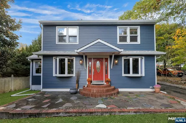 6 Akers AVE, Montvale, NJ 07645