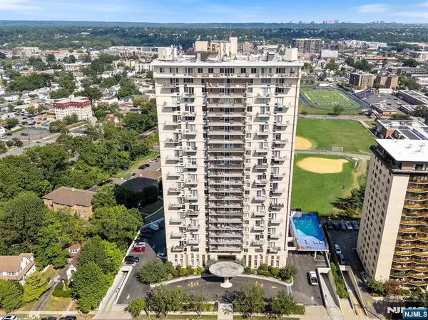 Hackensack, NJ 07601,160 Overlook AVE #7A