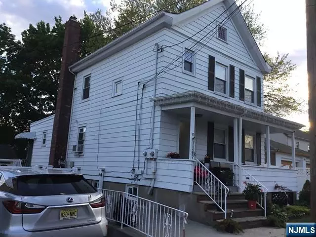 Lodi, NJ 07644,10 Walnut ST #2