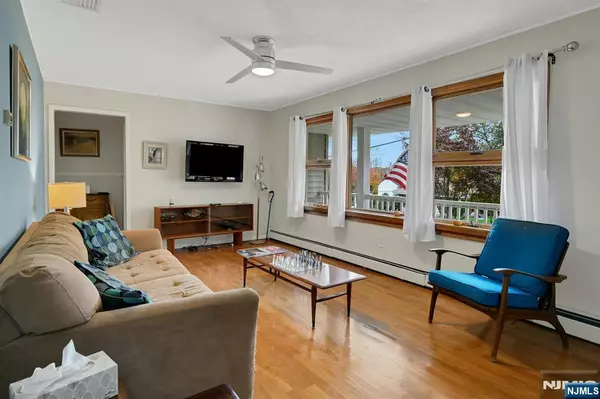 Rockaway Township, NJ 07866,19 Algonquin AVE