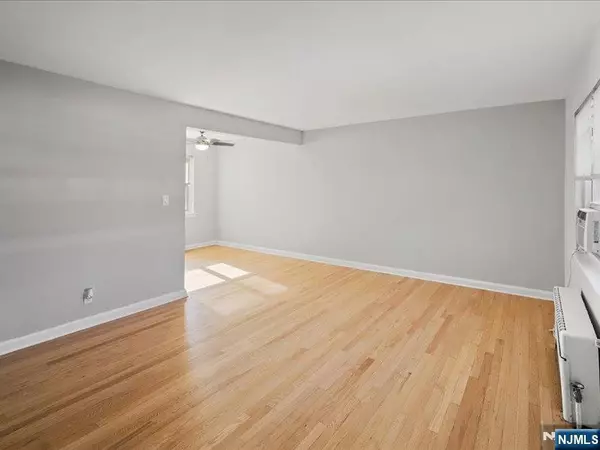 Hackensack, NJ 07601,486 Blanchard TER #78