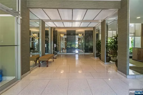 Hackensack, NJ 07601,301 Beech ST #3K