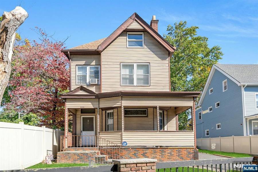608 Springdale AVE, East Orange, NJ 07017