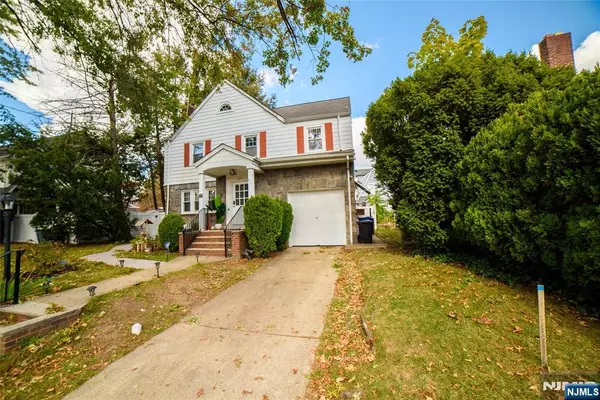 Paterson, NJ 07504,415-417 19th AVE