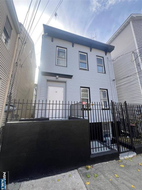 78 16th #2, Paterson, NJ 07501