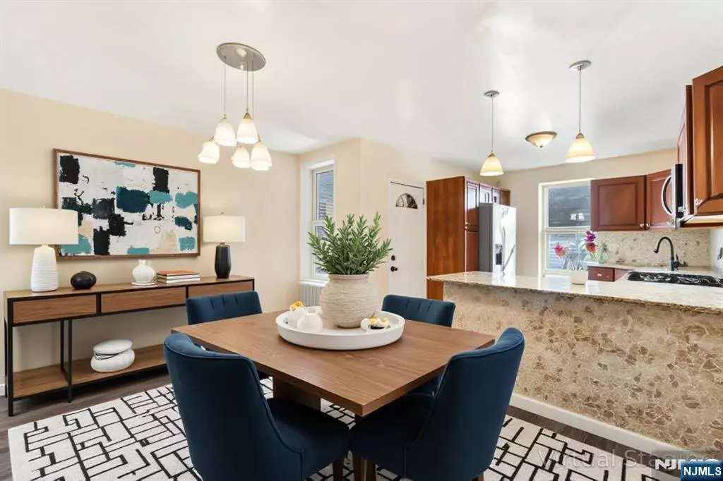 Newark, NJ 07104,14 Van Wagenen ST