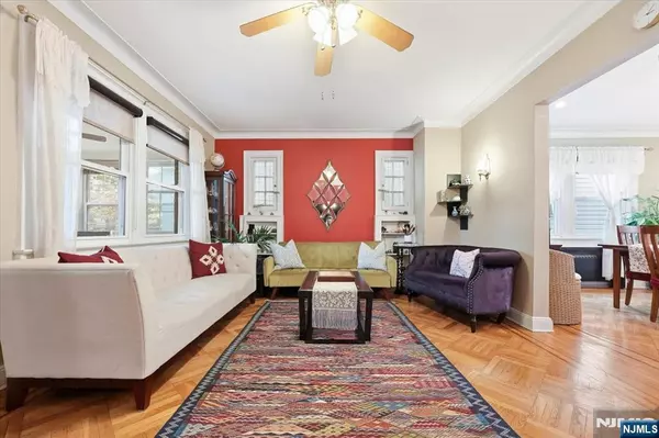 Bayonne, NJ 07002,118 Avenue B