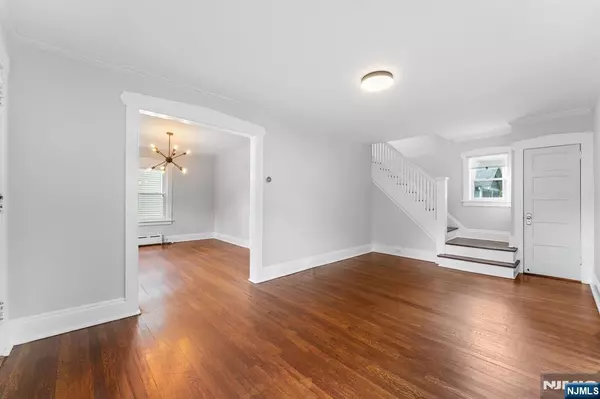 Rutherford, NJ 07070,177 Pierrepont AVE