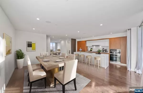 Cliffside Park, NJ 07010,502 Washington PL