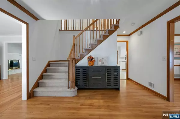 Lincoln Park Borough, NJ 07035,14 Eugene CIR