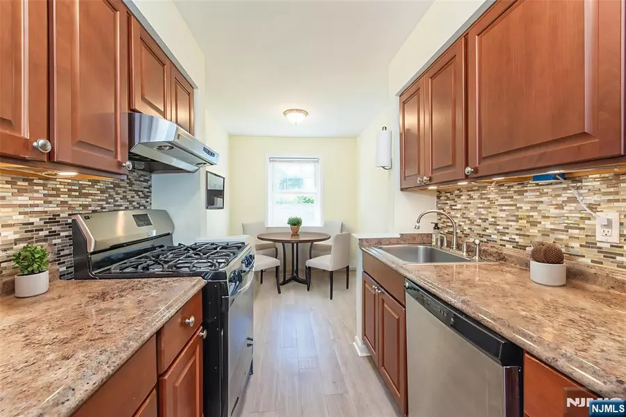 605 Grove #L 2, Clifton, NJ 07013