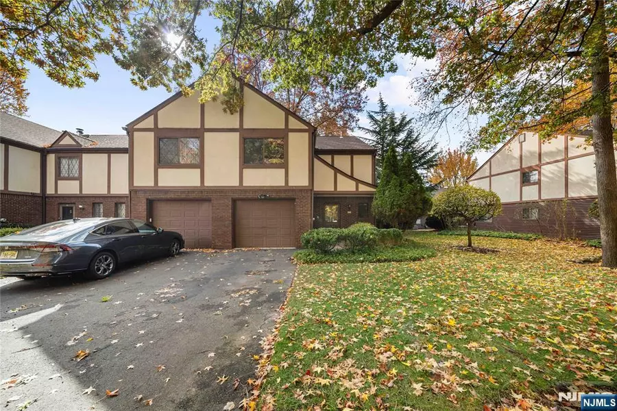 68 Linwood AVE #68, Cresskill, NJ 07626