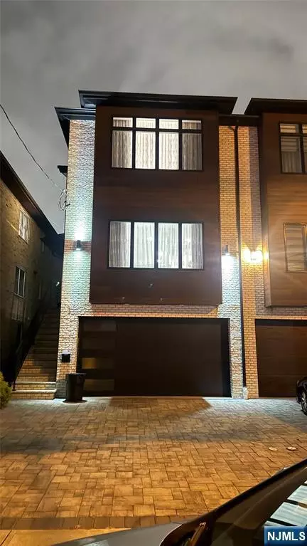 229 6th ST #A, Fairview, NJ 07022