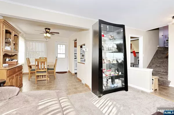 Dumont, NJ 07628,40 Depew ST