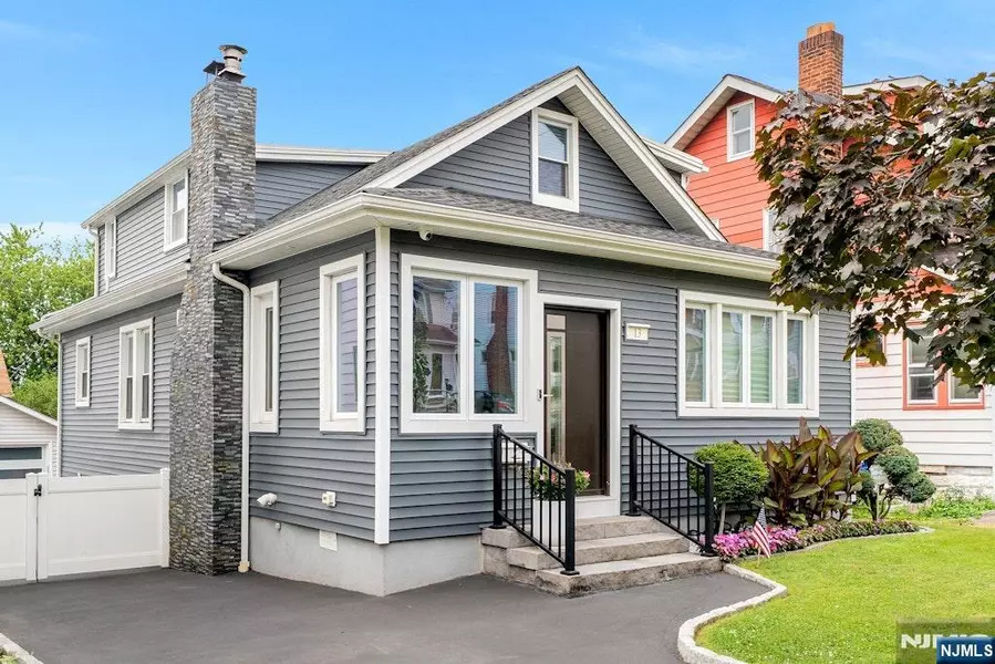 13 Newell PL, North Arlington, NJ 07031