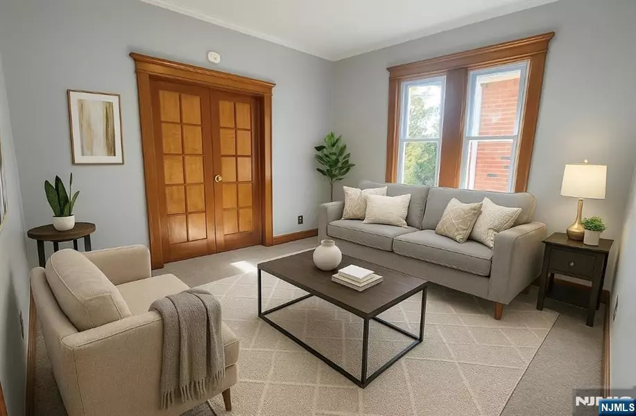 390 Delano PL #2, Fairview, NJ 07022